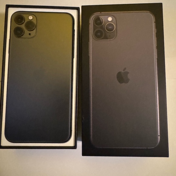 Apple iPhone 11 Pro - Space Gray - Picture 4 of 10